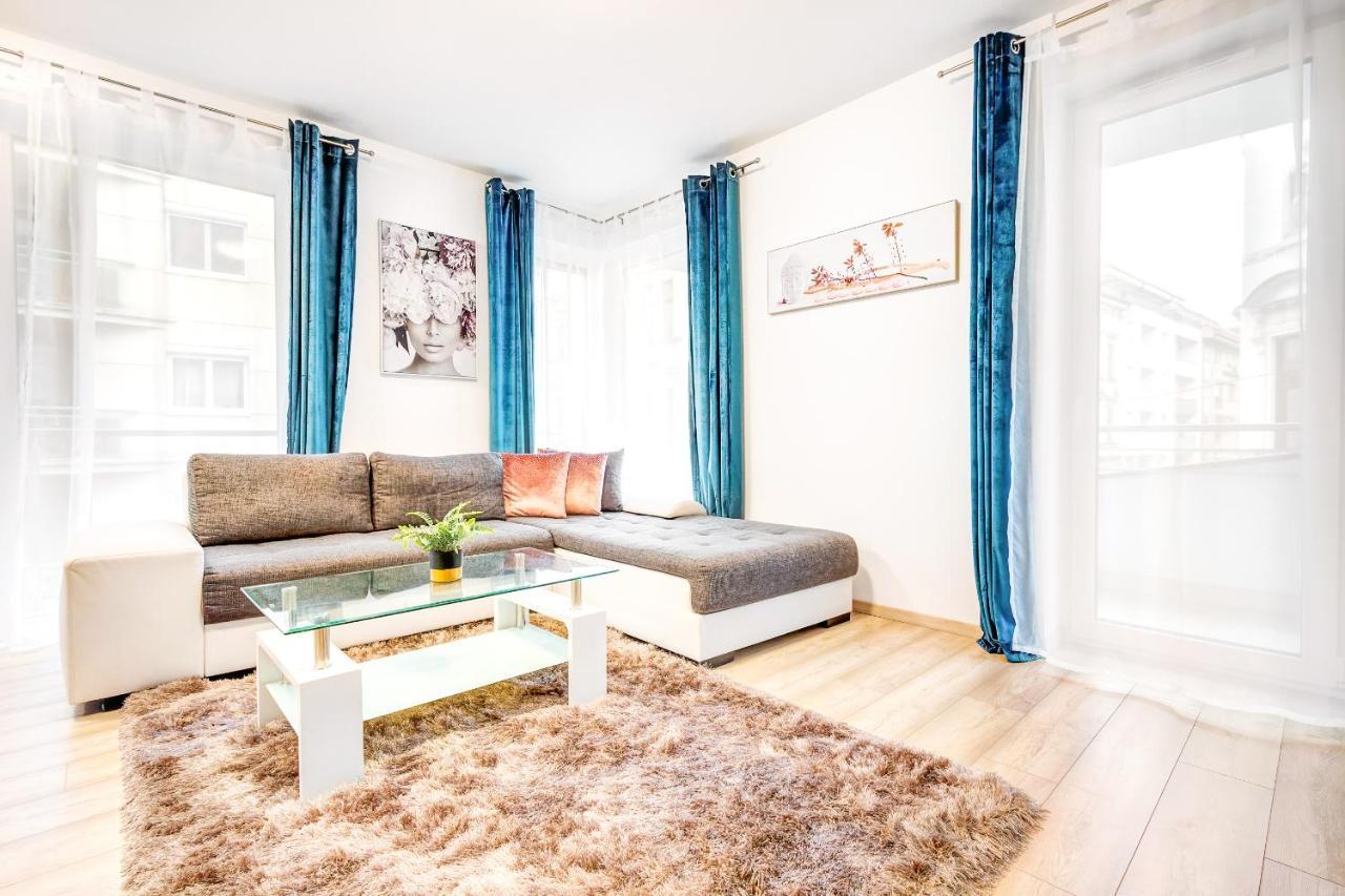 Modern Apartment With Free Garage And Balcony In The Downtown Budapest Ngoại thất bức ảnh