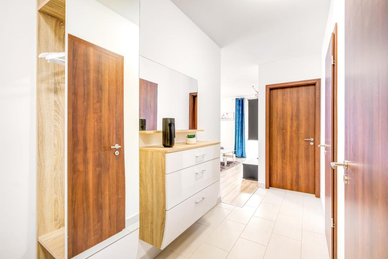 Modern Apartment With Free Garage And Balcony In The Downtown Budapest Ngoại thất bức ảnh