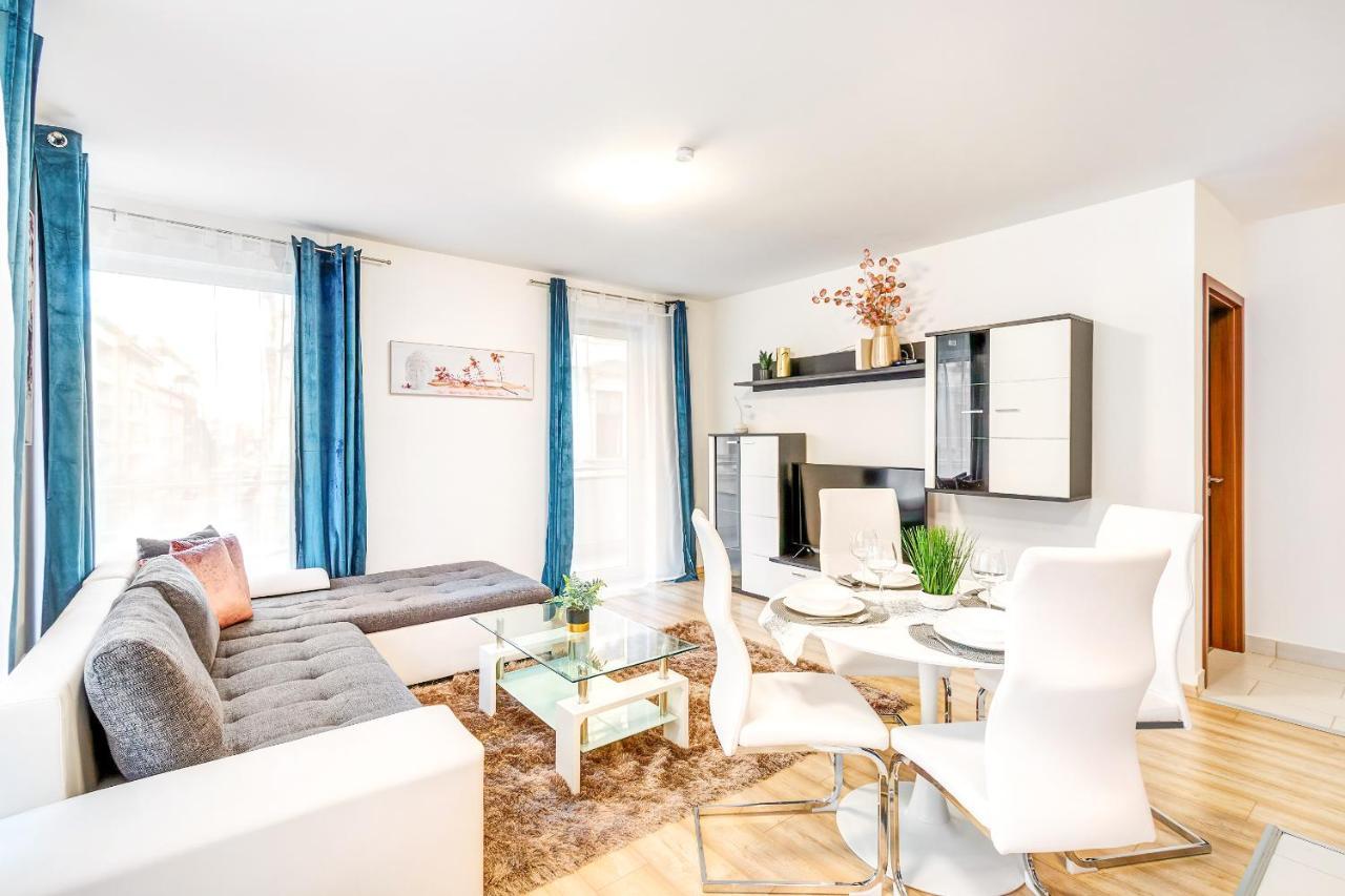 Modern Apartment With Free Garage And Balcony In The Downtown Budapest Ngoại thất bức ảnh